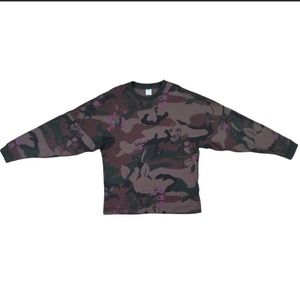 Urban Outfitters Camo Blossom Crewneck Sweatshirt Medium